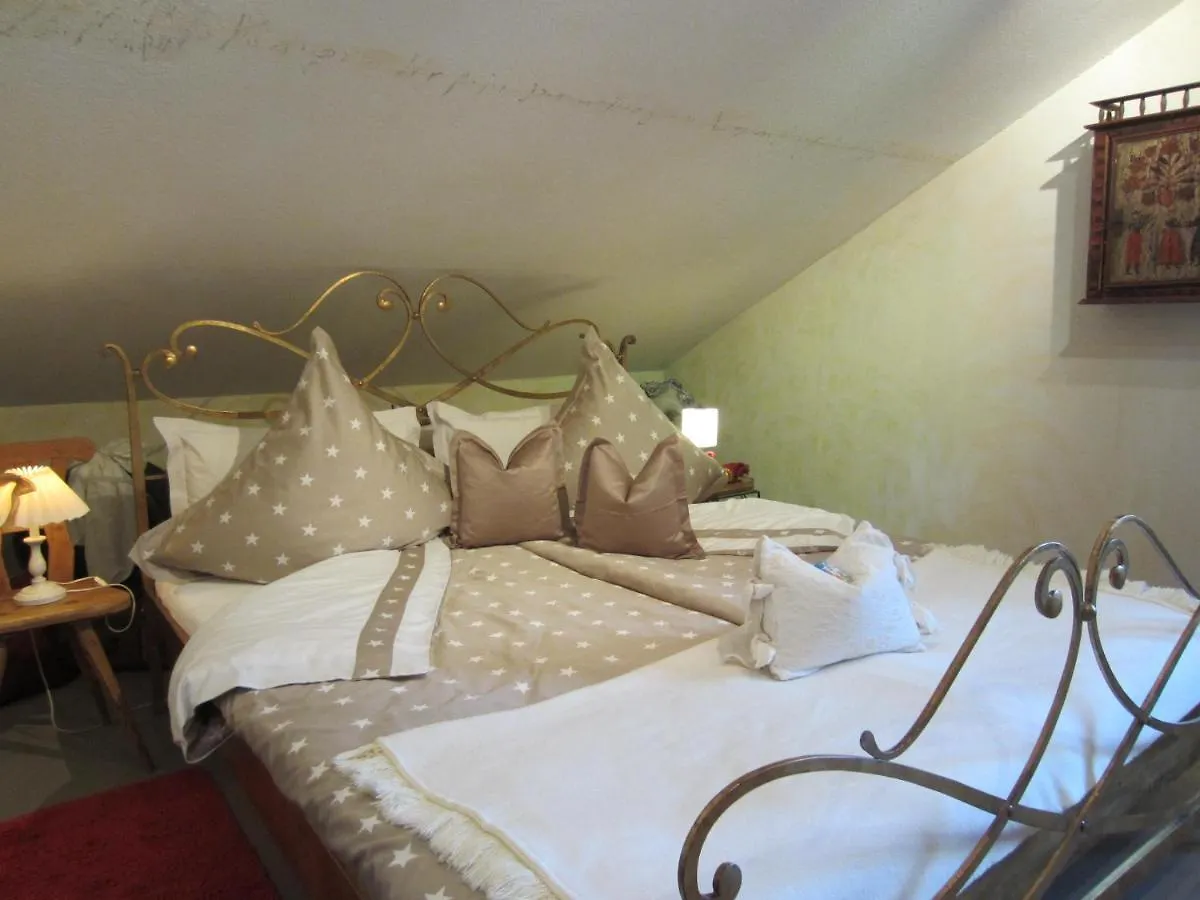 Apartment Romantische 5-Sterne- Ferienwohnungen Mittenwald