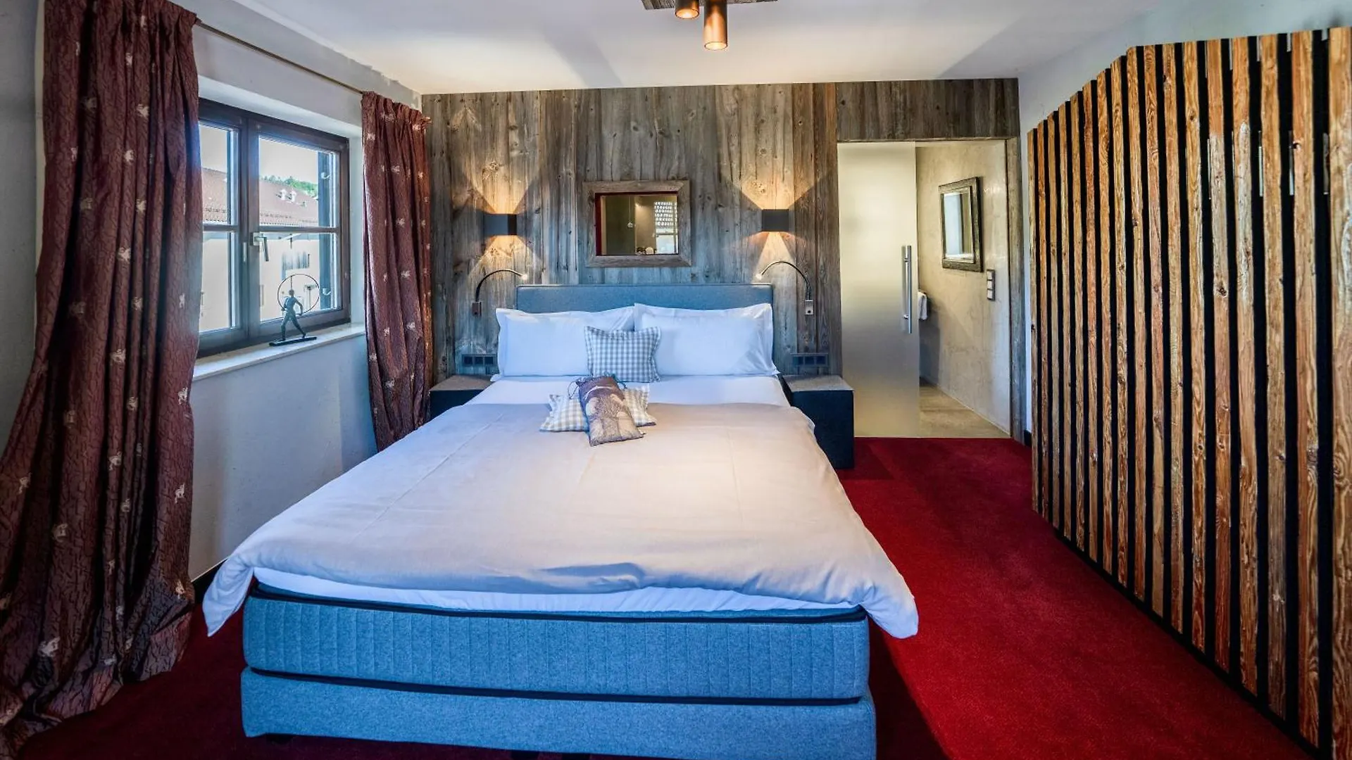 Apartment Romantische 5-Sterne- Ferienwohnungen Mittenwald Germany