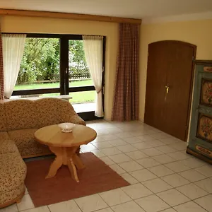  Apartment Bergtraum